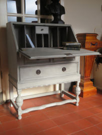 VERKOCHT Landelijk brocante antieke secretaire klepbureau