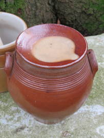 VERKOCHT Oude Franse grespot mosterdpot met deksel, 19 cm (artikelnr. 41)