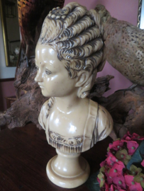 Antieke Franse spekstenen buste vrouw - 35 cm hoog