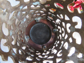 Vintage opengewerkt metalen windlicht - 24 cm hoog