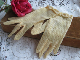 Oude kanten handschoenen