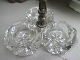 VERKOCHT Kristallen menage set / kristallen peper-zout-mosterdstel met verzilverd handvat