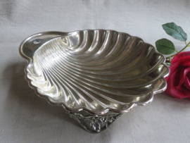 VERKOCHT Oude verzilverde schelp schaal - 24 x 21 cm