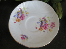 VERKOCHT Kop en schotel Crown Staffordshire, Fine Bone China