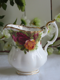 VERKOCHT Melkkannetje Royal Albert Old Country Roses