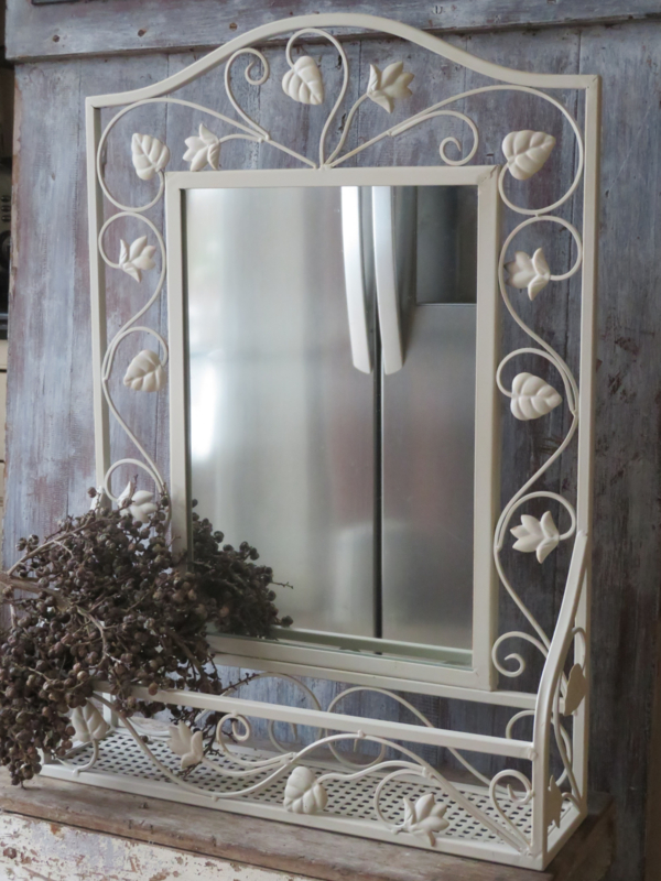 Brocante Franse metalen spiegel met planchet - 72 x 53 cm