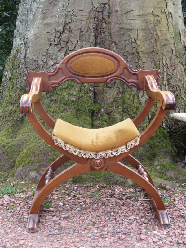 paradijs lezing Aan boord VERKOCHT Antieke mahoniehouten Dagobert stoel kasteelstoel | Verkocht | Le  Brocant`age