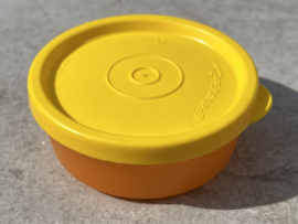 Tupperware mini bewaardoosje/bakje/foodcontainer geel oranje