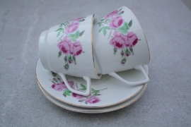 Koffiekopjes roze bloemen