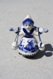 Delfts blauw meisje met emmers
