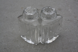 Peper- en zoutset glas