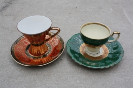 Set van 2 kleine kopjes groen, rood, goud