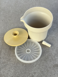 Tupperware Melkkannetje