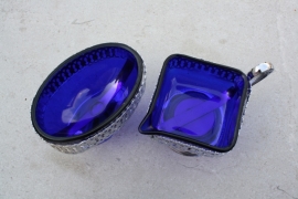Suikerschaaltje en melkkannetje blauw glas