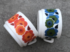 Kopjes Arcopal bloemen rood-oranje blauw-groen