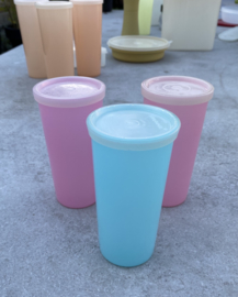 Vintage Tupperware tumblers ; set van 3