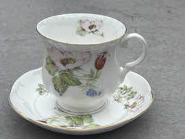 Koffiekopje Bone China London rozebottel rosehip