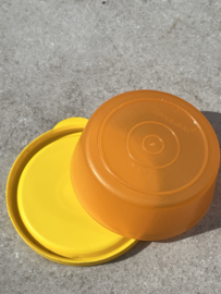 Tupperware mini bewaardoosje/bakje/foodcontainer geel oranje