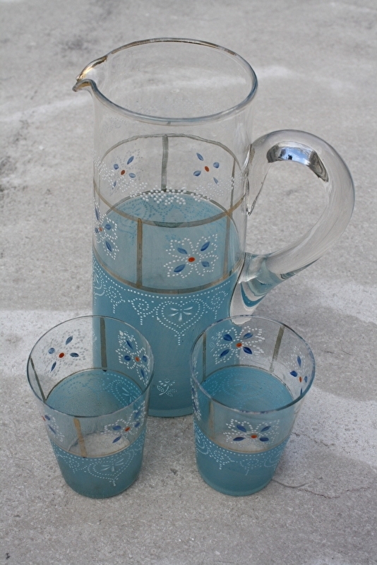 vonnis Oplossen Golf Bewerkte glazen kan met glaasjes | Verkocht | ellensbazaar