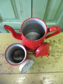 Emaille koffikan met filter