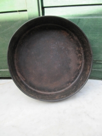 Antieke ronde bakvorm voor o.a. brood