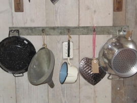 Verzinkte kapstok met 4 haken