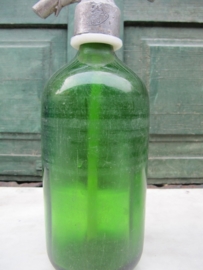 Fel groene spuitfles van een 1/2 liter