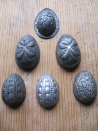 Set of 6 little eggs molds