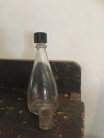 Antiek vogeldrinkflesje