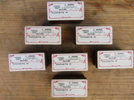 Oud medicijndoosje