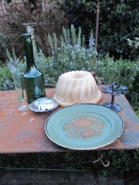 Brocante groene Calvados fles van Chateau du Breuil