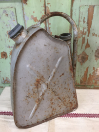Oude Franse jerrycan