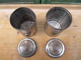 Set of two old stock tins Café and Chicoree