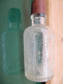 Oud medicijnflesje