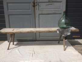 Oude houten bank