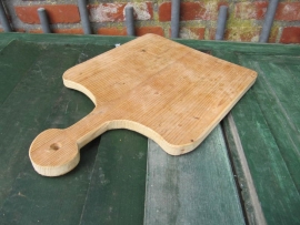 Leuke oude broodplank met handvat