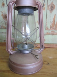 Brocante  brons roze kleurige olielamp