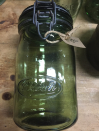 French inmaakpot of 'L Ideal in beautiful green 1 liter