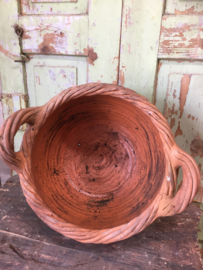 Set old terracotta pots