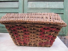 Beautiful basket with curved lid