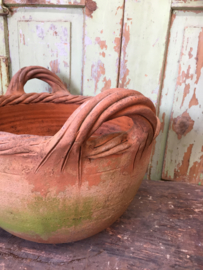 Set old terracotta pots