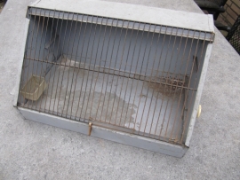 Zeldzame brocantemetalen kooi