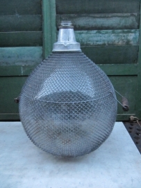 Brocante bottle in gauze. Super cool!