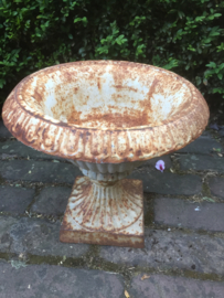 Oude Franse gietijzeren vaas