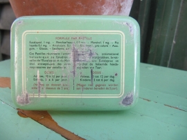 Brocante blikje van Salmon hoestpastilles