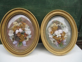 Brocante Ovaal fotolijstje met droogbloemen