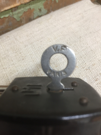 Oud hangslot zwart