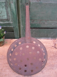 Oude pof pan met steel