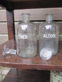 Oude Franse apothekers flessen voor "ether"  en "alcool" 500 ml