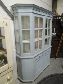 Brocante vitrinekast